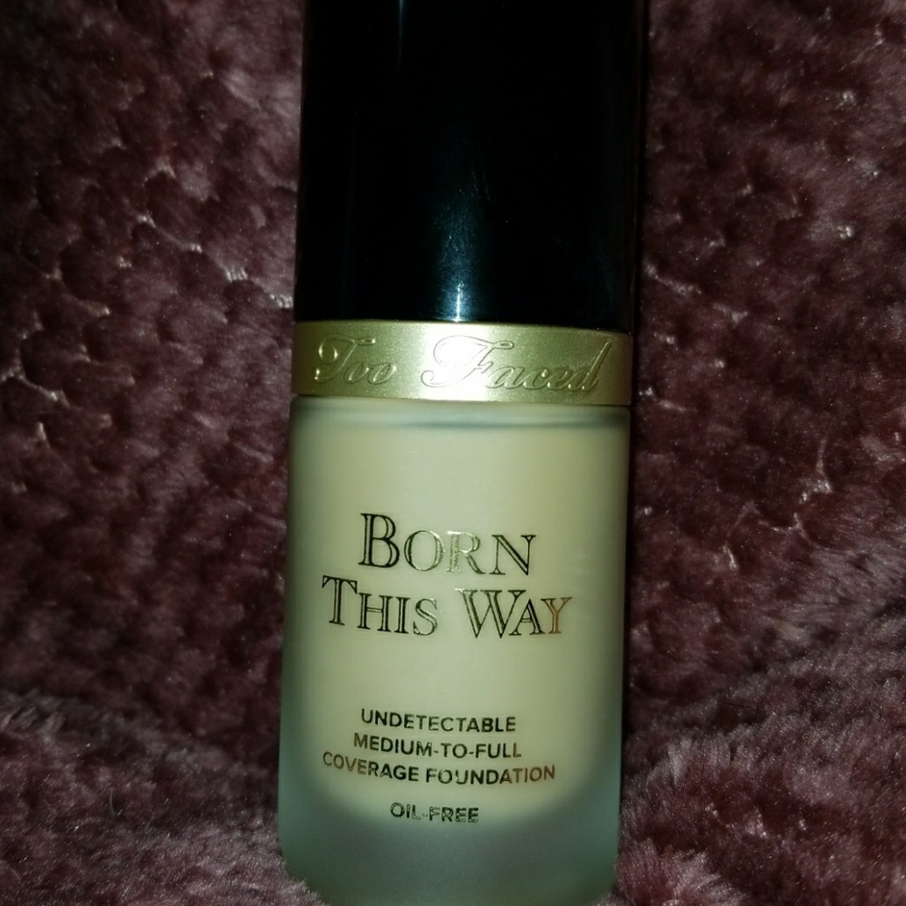 Too Faced Born This Way Foundation